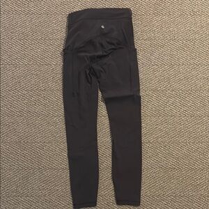 Lululemon high rise 25”black power thru leggings